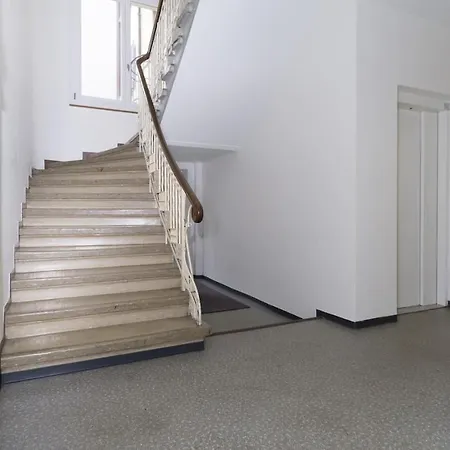 Downtown Deluxe With Queen Bed Be-15